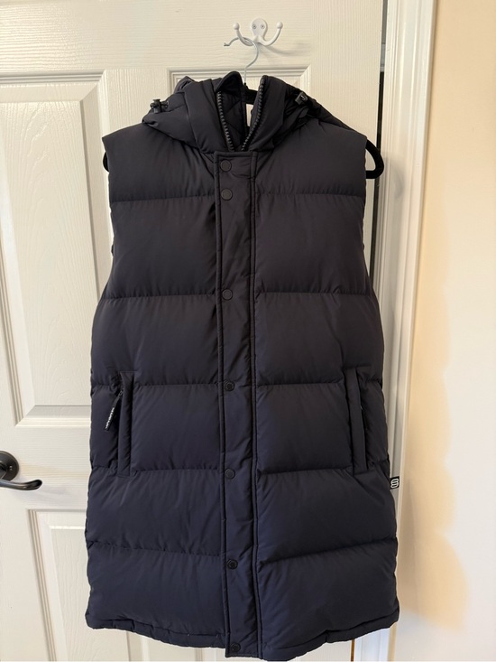 Aritzia Jackets & Blazers - Aritzia The Super Puff™ Mid Vest - cliMATTE Black Size Small